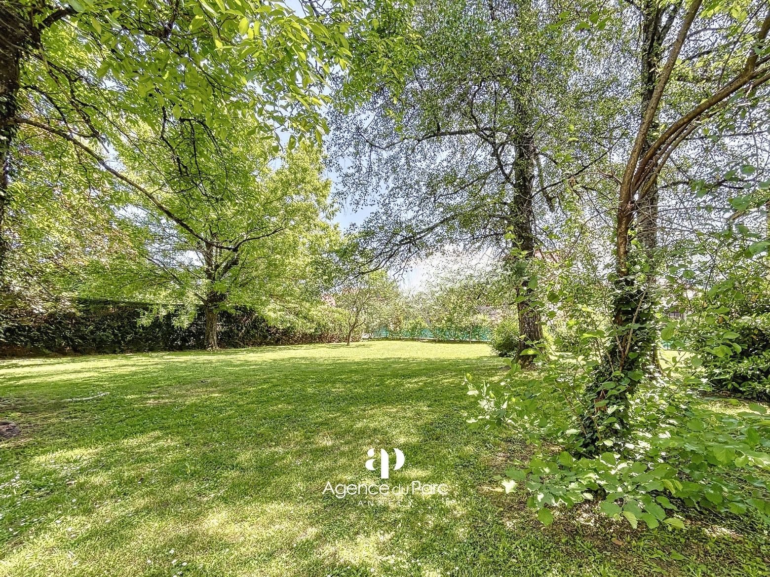 Terrain Constructible sur Annecy le vieux proche Pommaries et Albigny