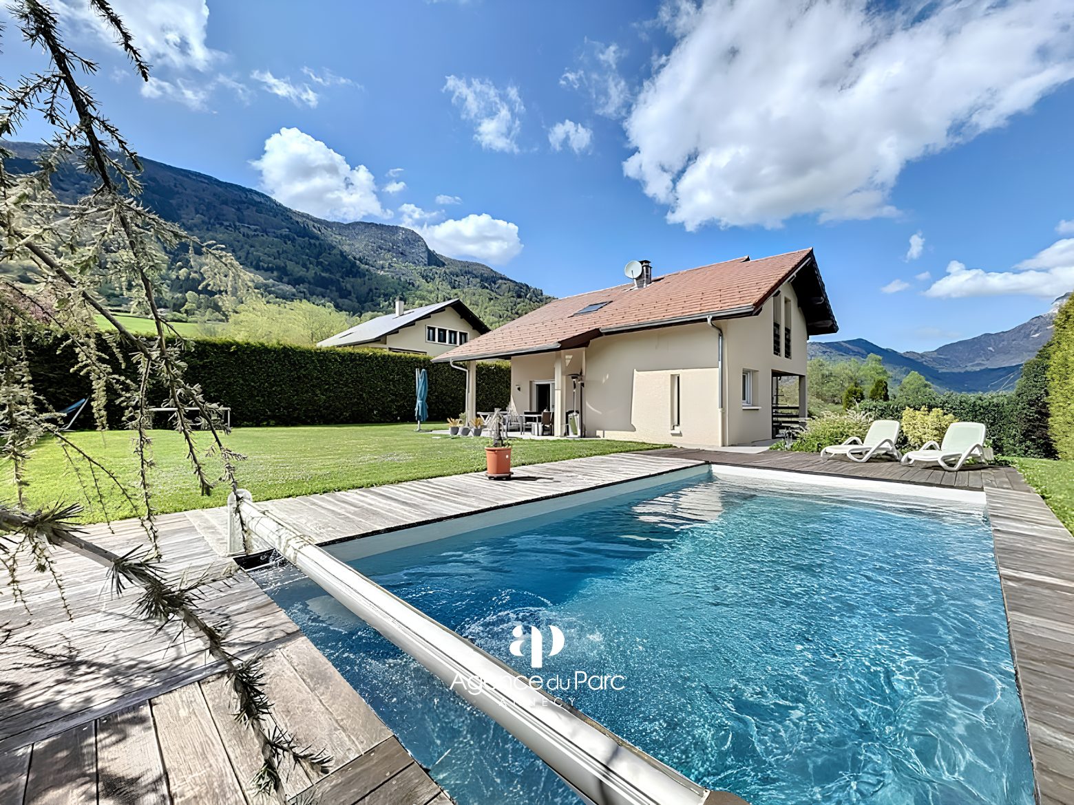 Villa – Alex