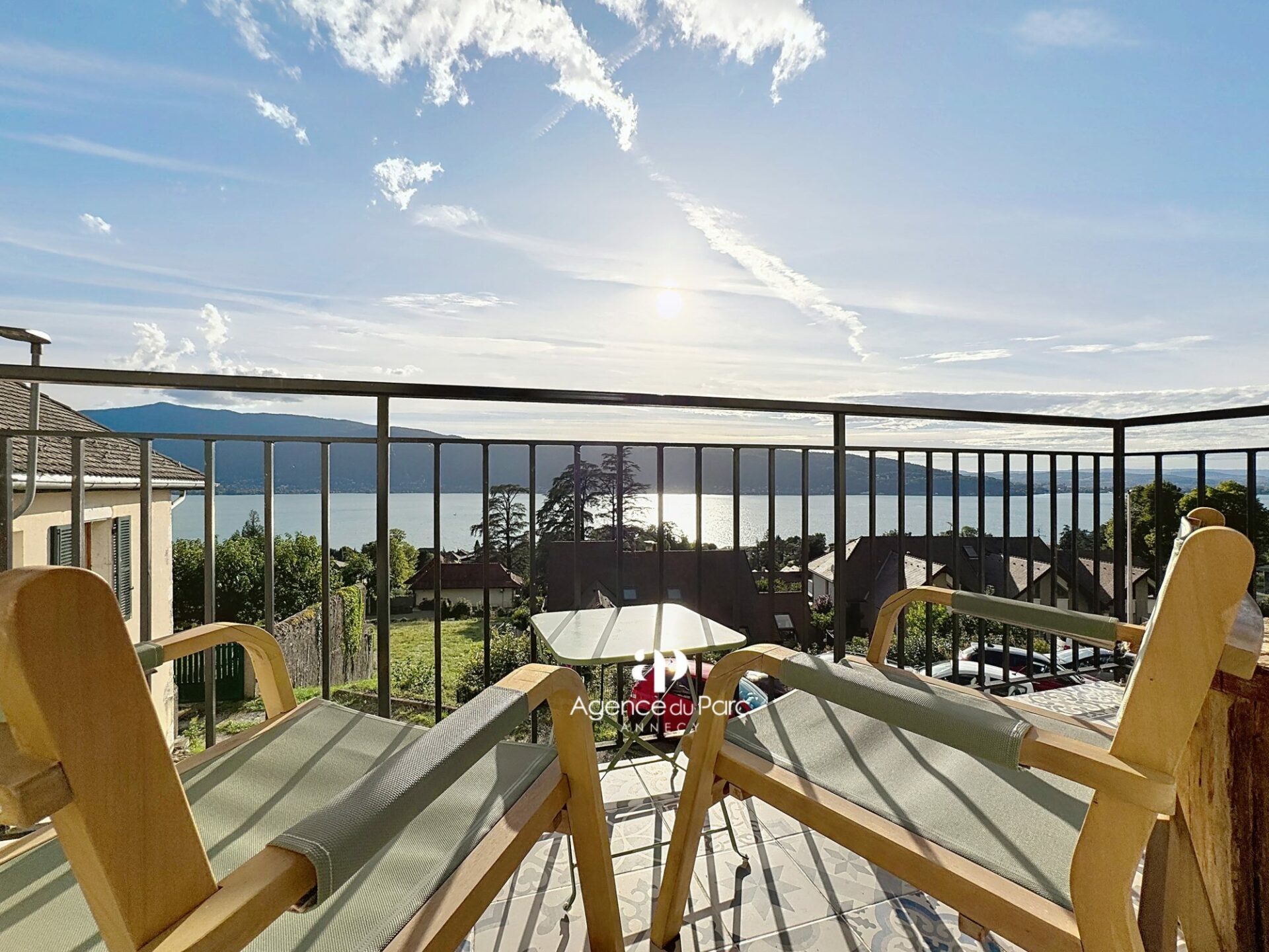 Maison avec vue lac et les montagnes à Veyrier-du-lac
