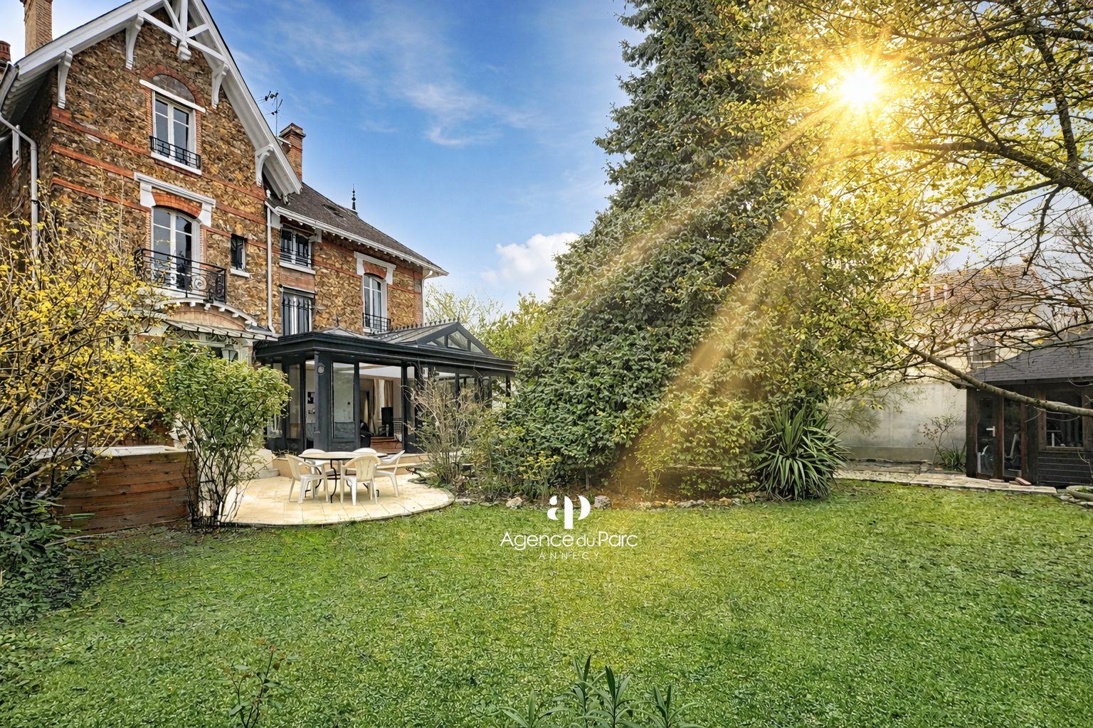 Villa meulière du 20ème siècle – Saint-Maur-des-fossés